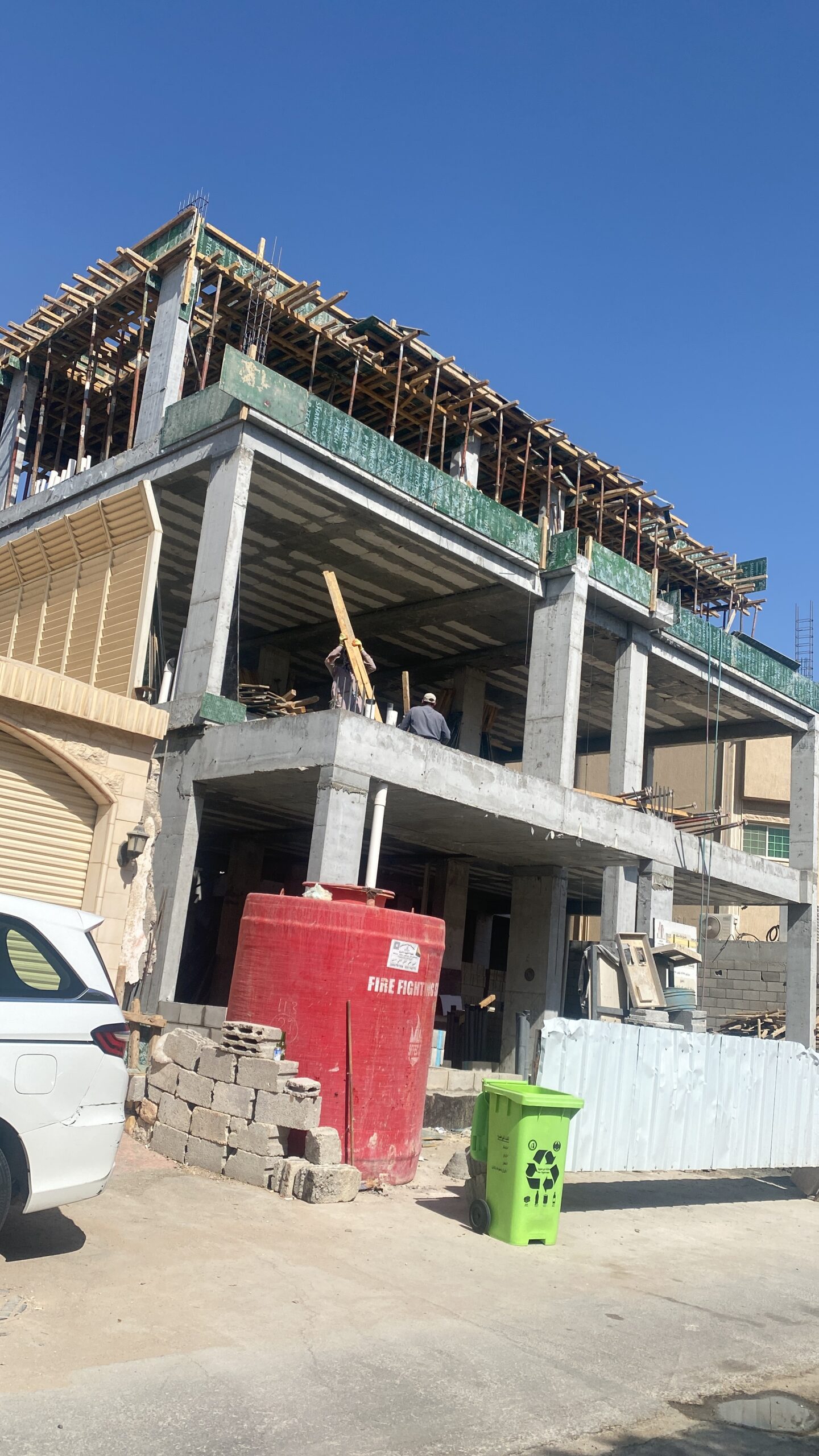 30384254-5DC6-4B4A-B1A9-E22C7E436558